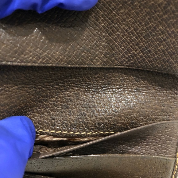 Gucci Brown GG Supreme Bifold Wallet Sku#84143 (gently used, corners tearing) - Picture 14 of 15